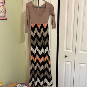 Auditions Chevron Maxi Dress - Tan, Black, and White